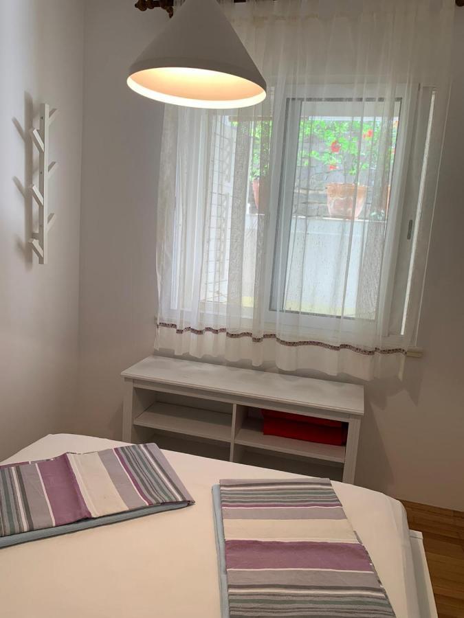 Apartmani "Miso" Podgora Bagian luar foto
