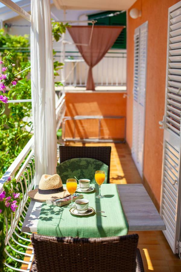 Apartmani "Miso" Podgora Bagian luar foto